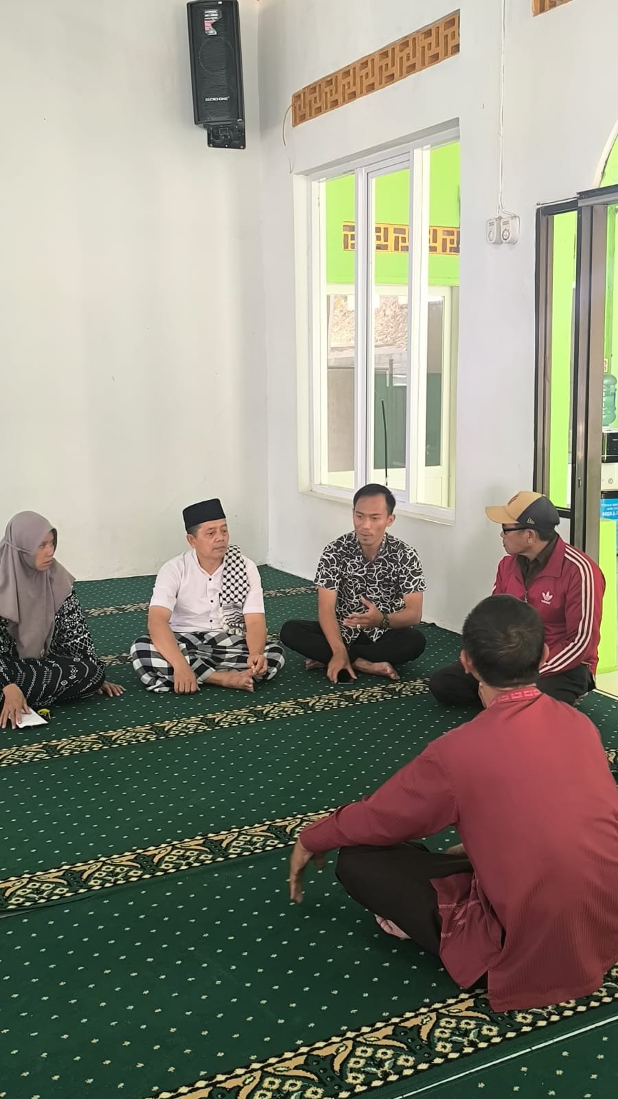 Foto Sumbangan dari Wakil Ketua III DPRD Kab. Bandung Bapak Dr. M. Akhiri Hailuki, S.I.P., M.Si. 